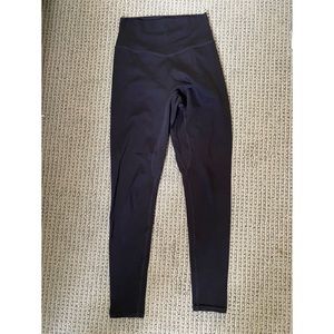 Balance tenacity leggings
